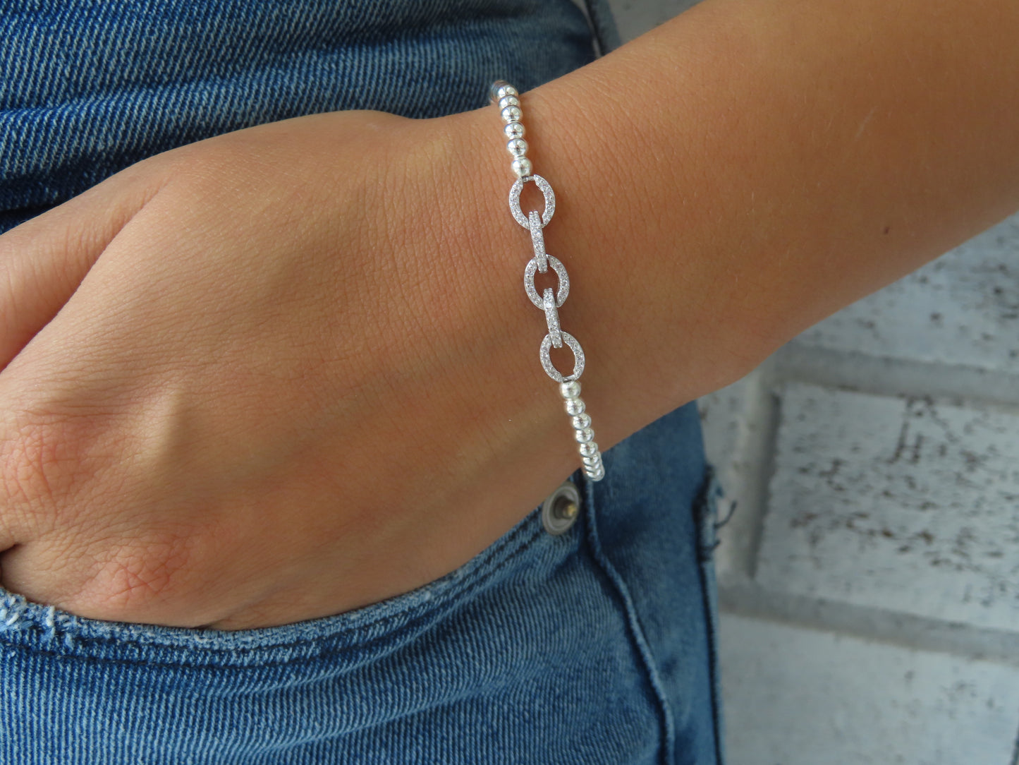 'LINKED BALL BRACELET'