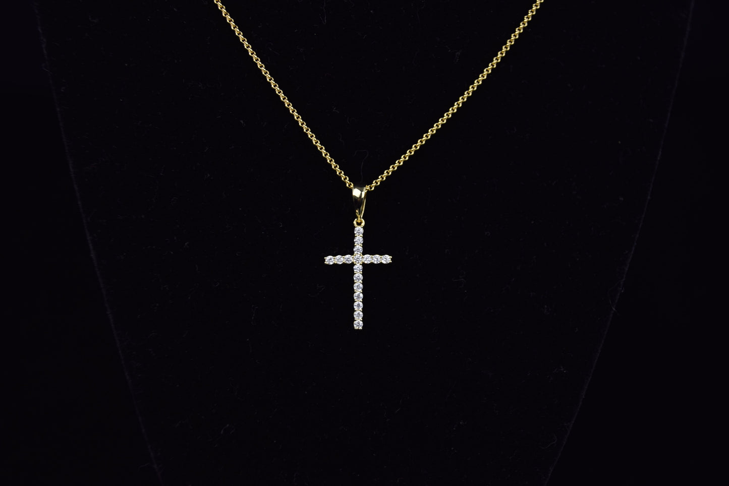 ‘DIAMOND CROSS’ Necklace - SHOP PAIGE