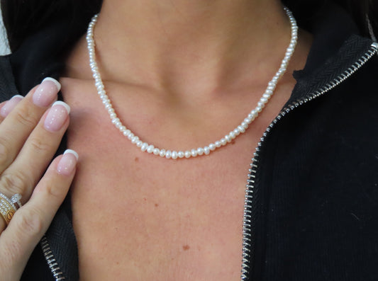 'MINI PEARL NECKLACE'