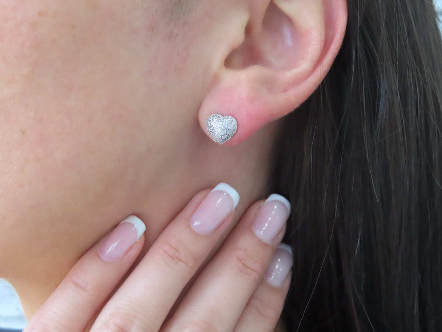 'MICROPAVÉ HEART STUDS'