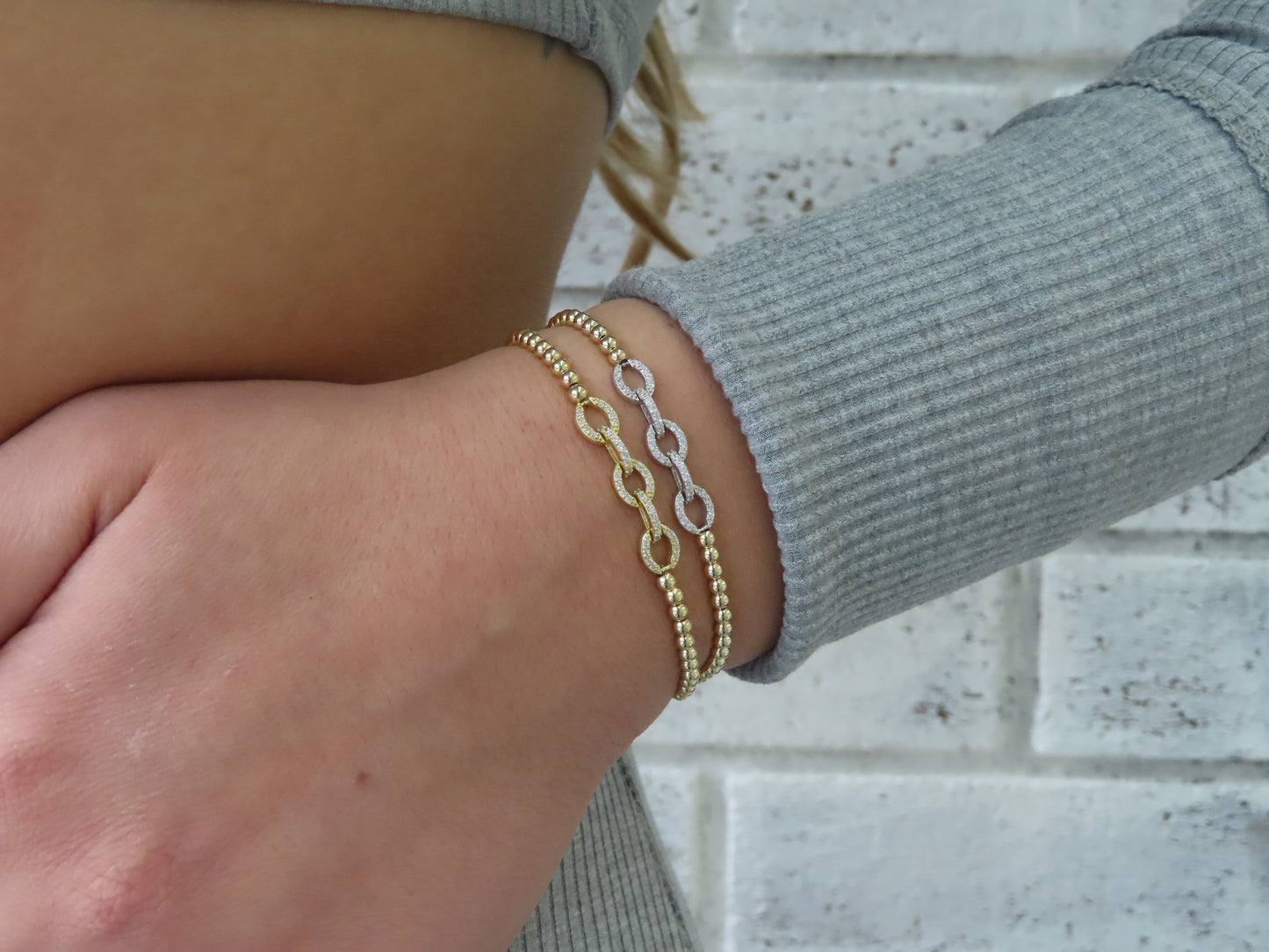 'LINKED BALL BRACELET'