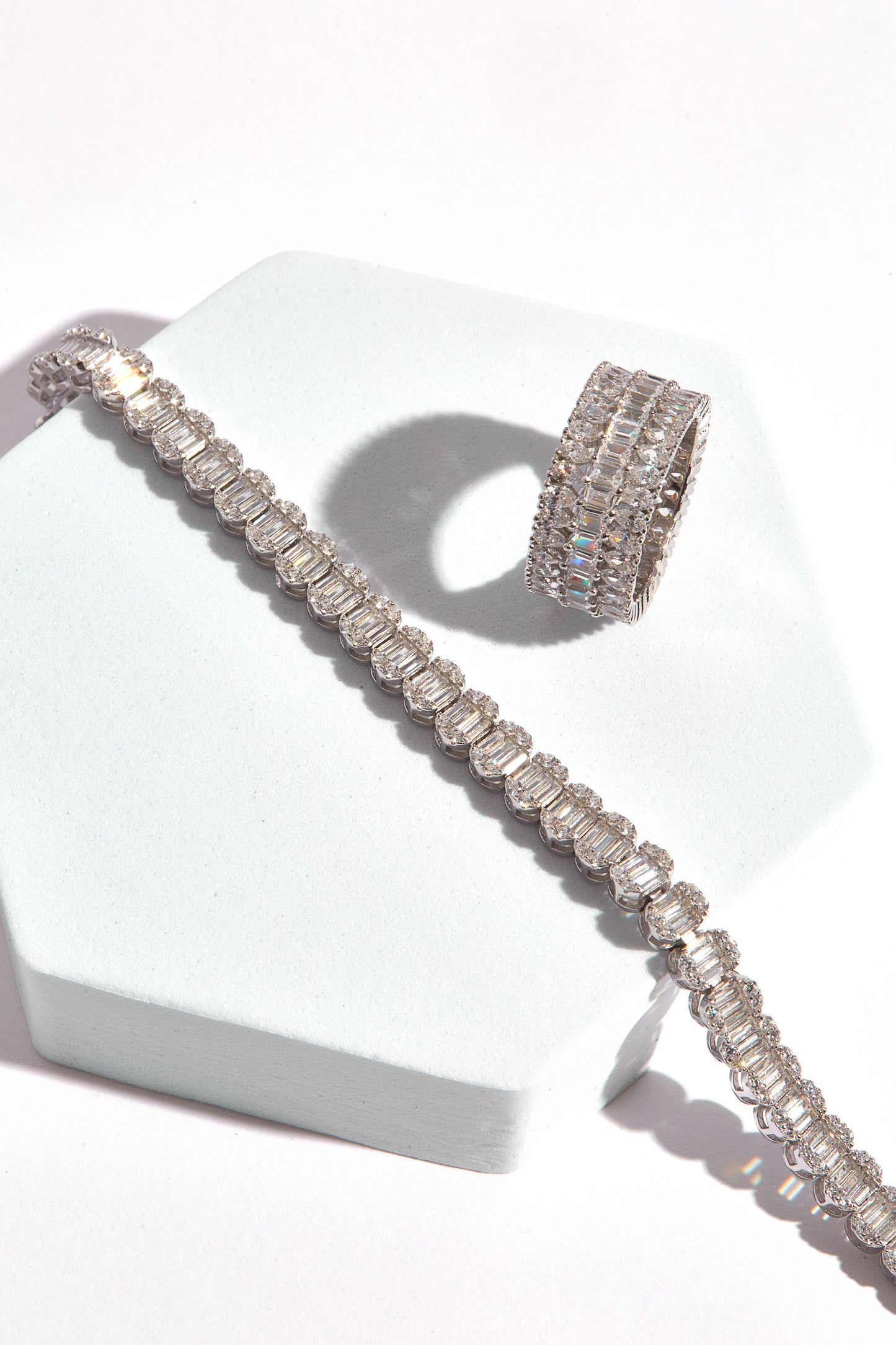 'BAGUETTE TENNIS BRACELET'