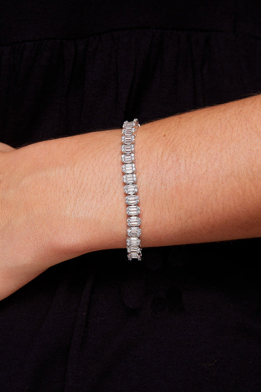 'BAGUETTE TENNIS BRACELET'