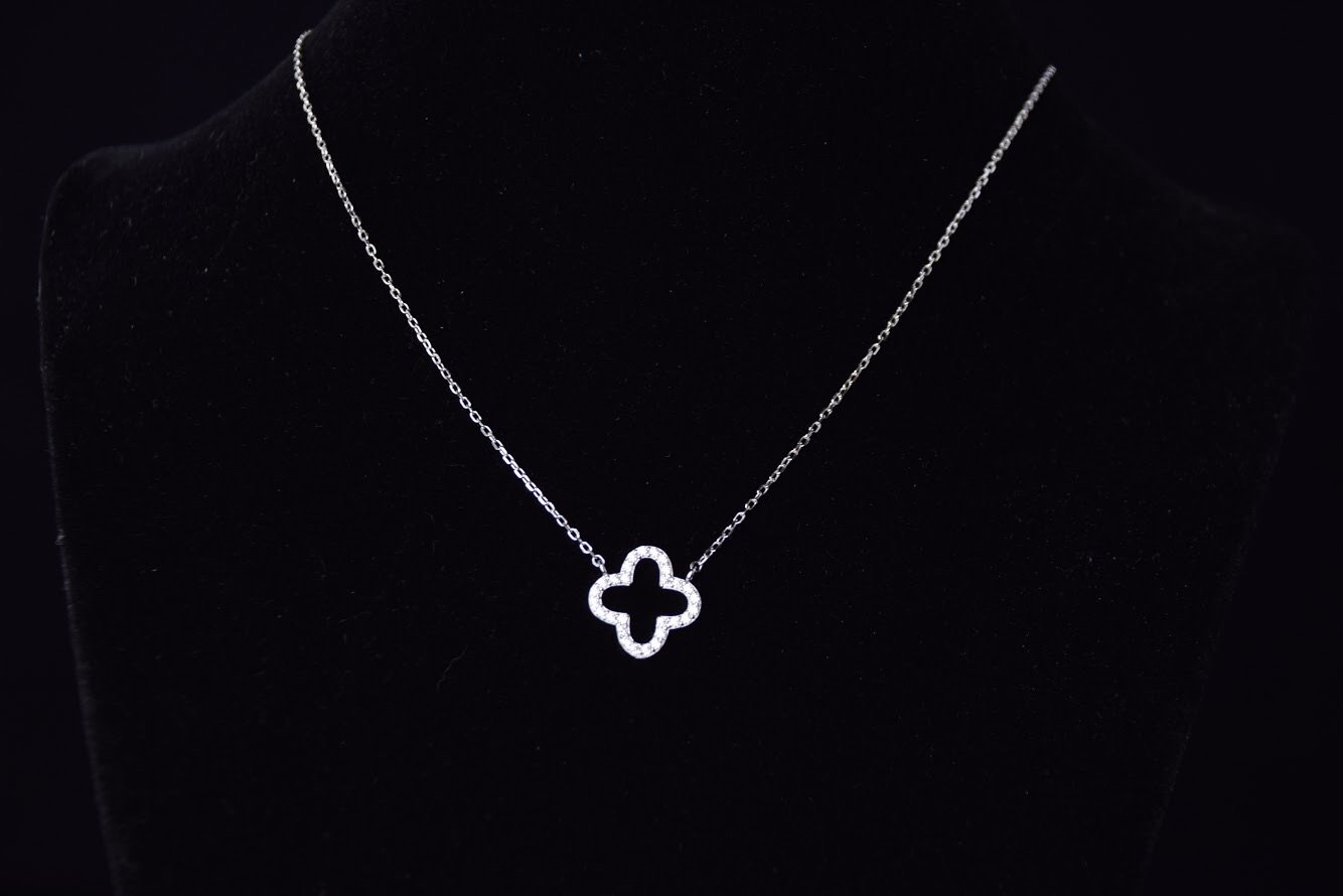 ‘CLOVER’ NECKLACE - SHOP PAIGE