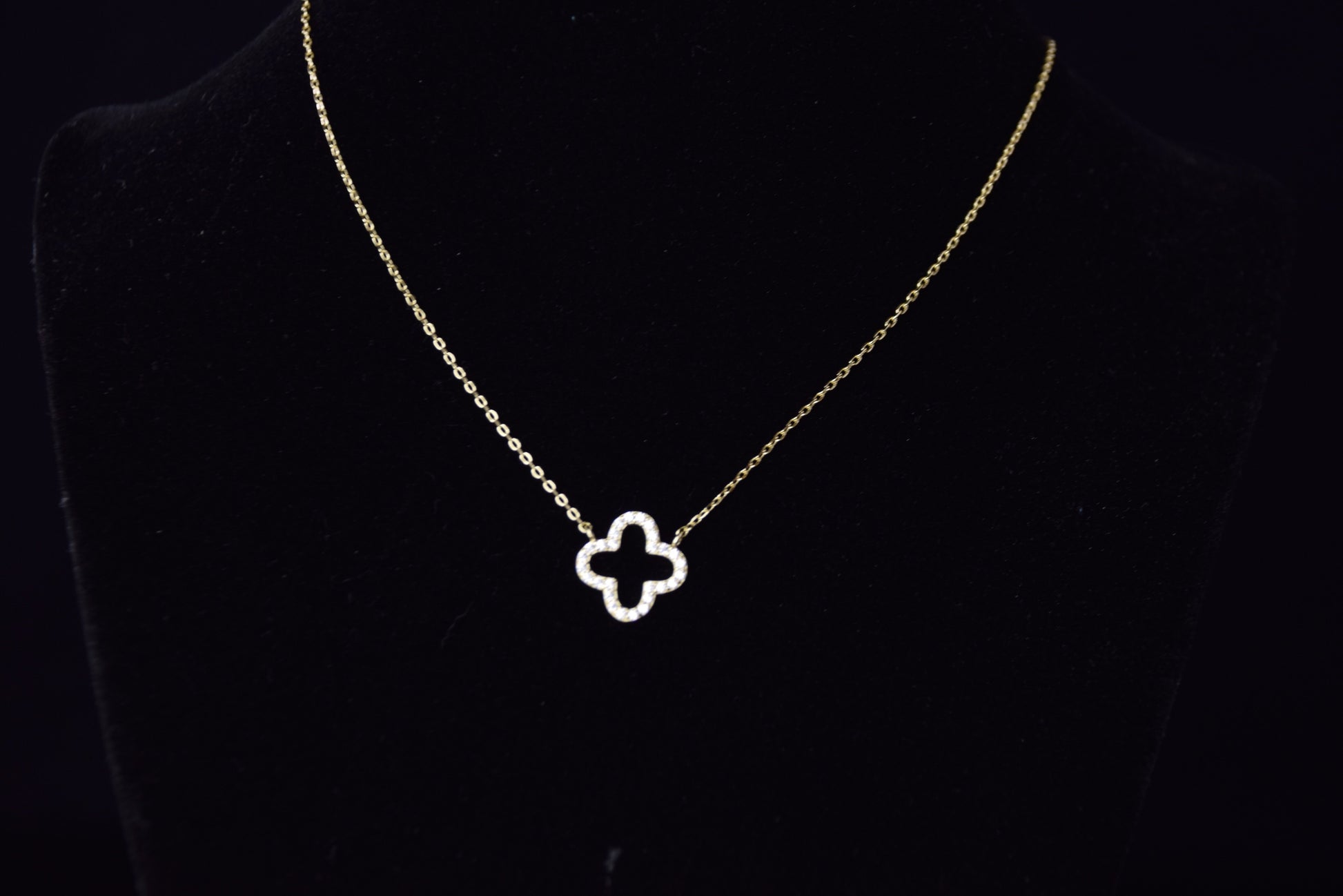 ‘CLOVER’ NECKLACE - SHOP PAIGE